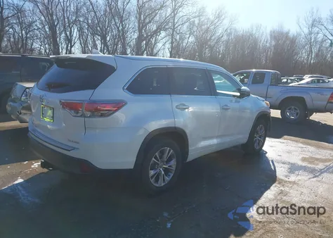2015 Toyota Highlander Xle V6 from USA, damaged, VIN 5TDJKRFH5FS178685